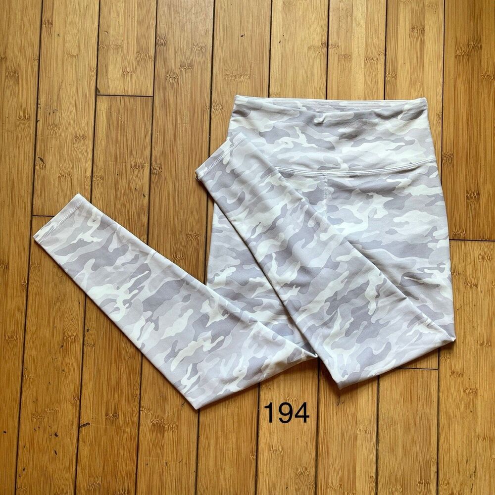 Kyodan athletic pants performance Gray Camo elastic mid rise Size Small